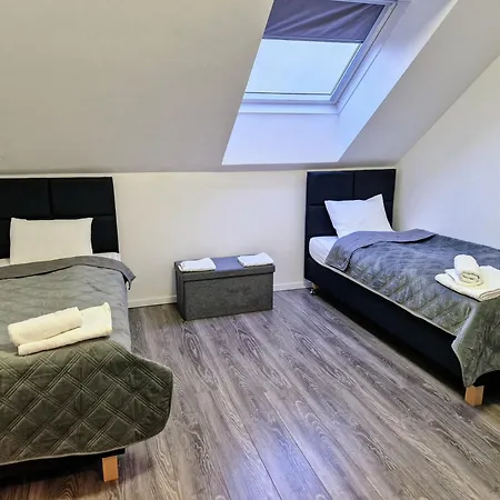 Апартаменты Apartment St. Poelten Санкт-Пёльтен