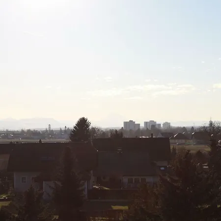Apartment St. Poelten アパート ザンクト・ペルテン